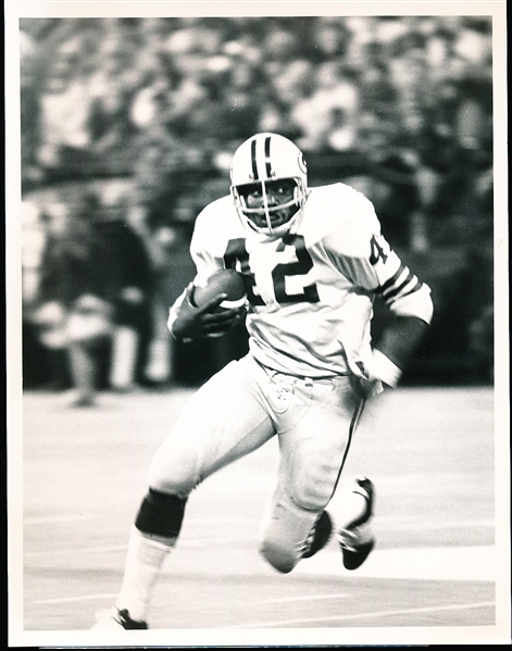 1974 ABC Monday Night Football NFL Press Photo- John Brockington, Packers- 7” x 9” B/W Photo showing Brockington rushing