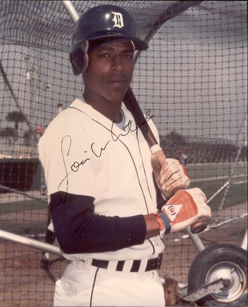 Lou Whitaker Autographed 8x10