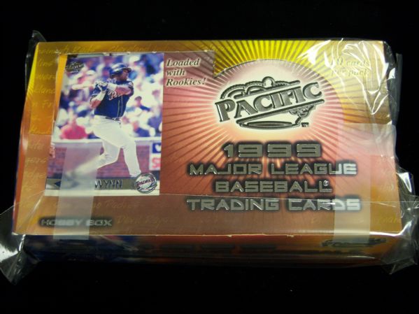 1999 Pacific Hobby Baseball– 17 Unopened Wax Packs
