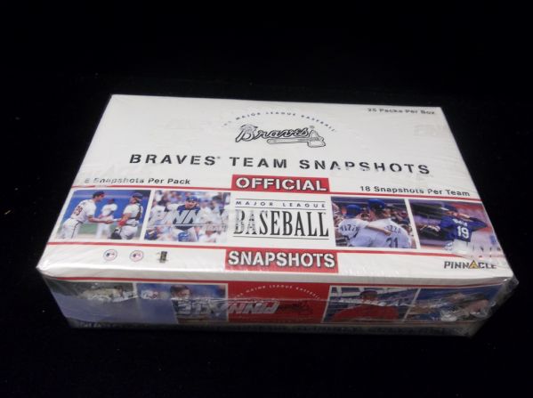 1998 Pinnacle “Atlanta Braves Team Snapshots”- 1 Unopened Wax Box