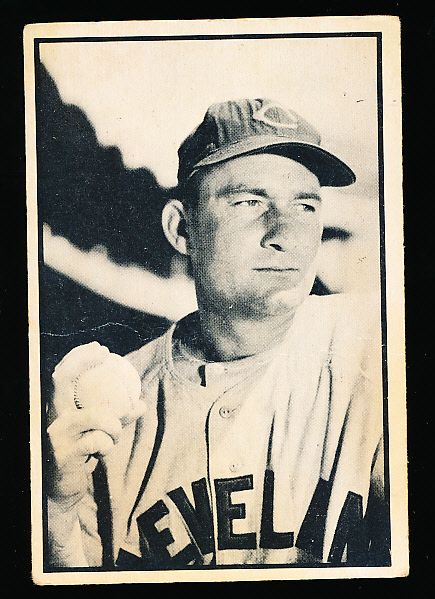 1953 Bowman Baseball Black & White- #28 Bob Lemon, Indians