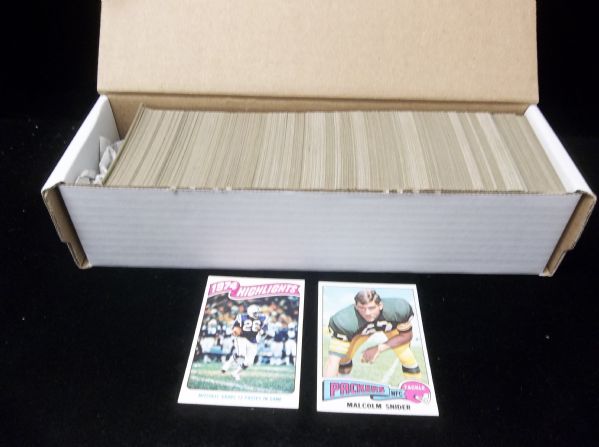 1975 Topps Football- Approx. 550 Asst.