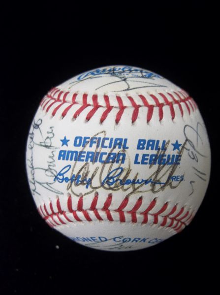 1992 Chicago White Sox Autographed Official AL Bobby Brown Bsbl.- 26 Signatures inc. Fisk, F. Thomas