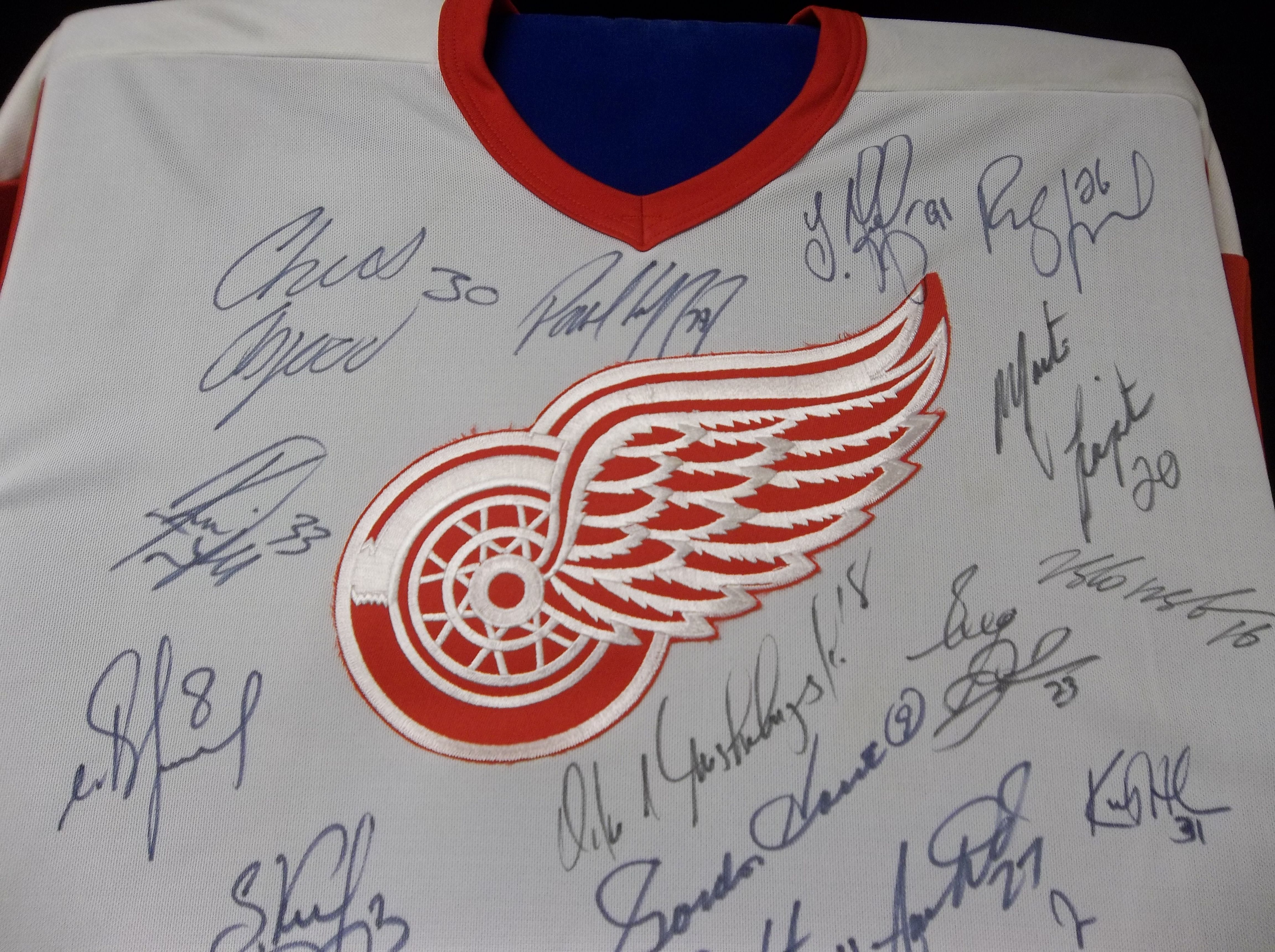 Autographed Detroit Red Wings Jerseys, Autographed Red Wings