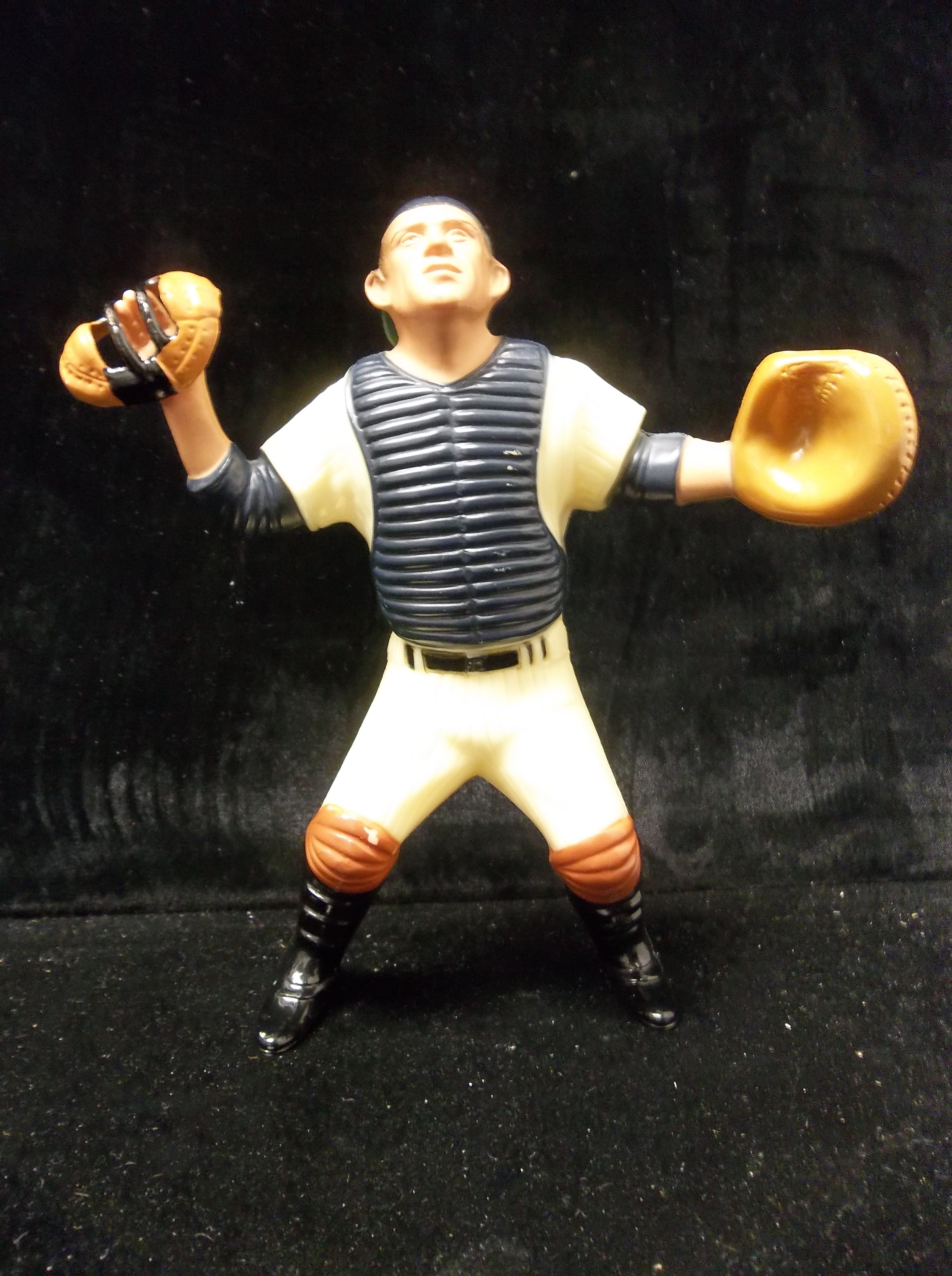 mini baseball figurines