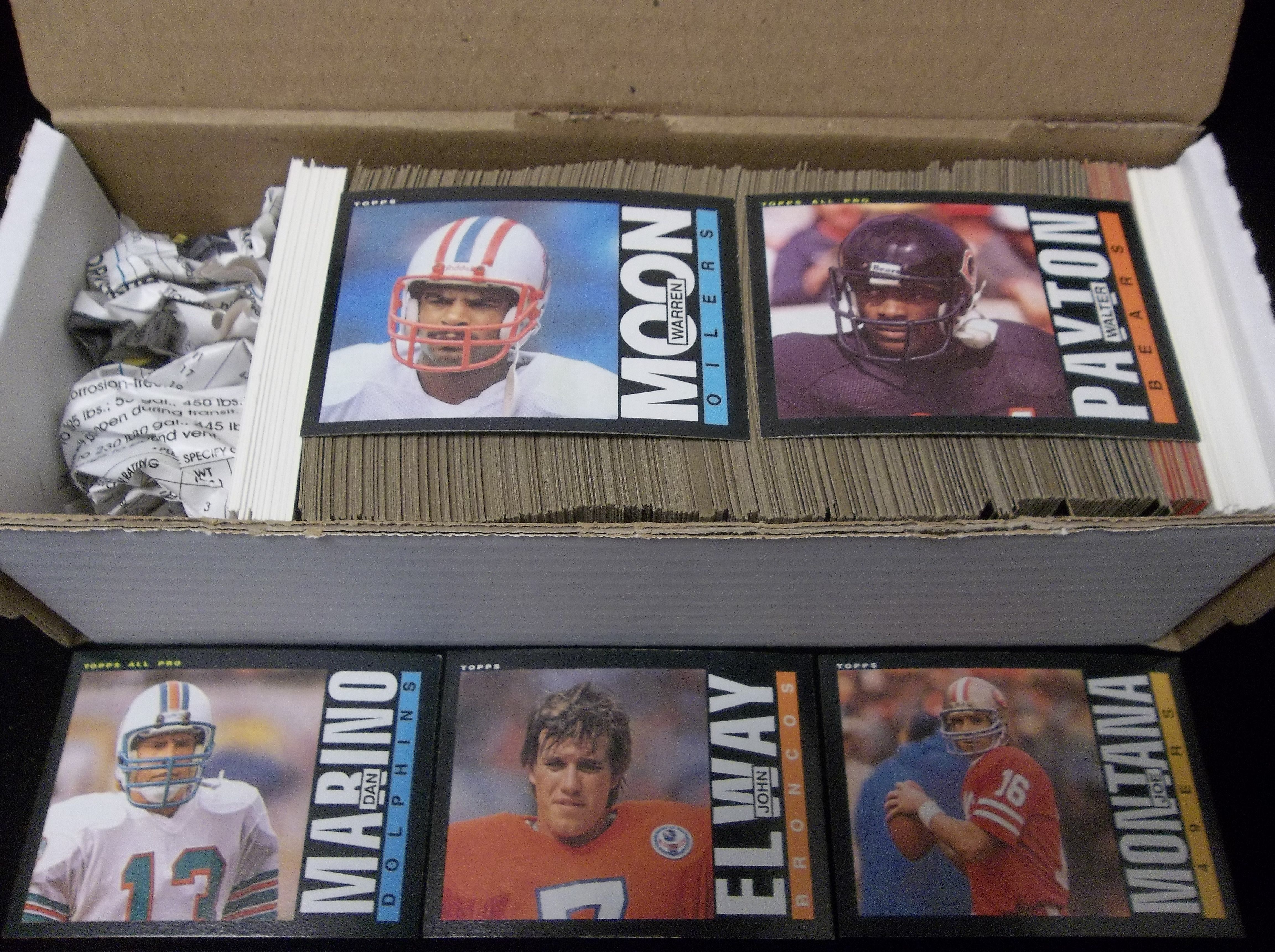 Lot detail 1985 topps football complete set of 396 plus box bottom