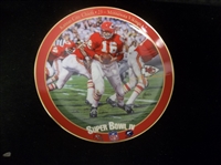 1995 Bradford Exchange “Great Super Bowl Quarterbacks” 8-1/8” Diameter Super Bowl IV Porcelain Plate- #3342A