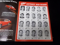 Dec. 31, 1970 Red Wings vs. Blackhawks Scorebook Signed by 12 Players Including Gordie Howe & Bobby Hull!