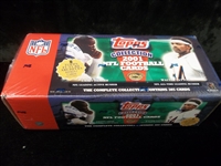 2001 Topps Football Factory Set of 385 cards- includes 5 Topps Future Archives Cards