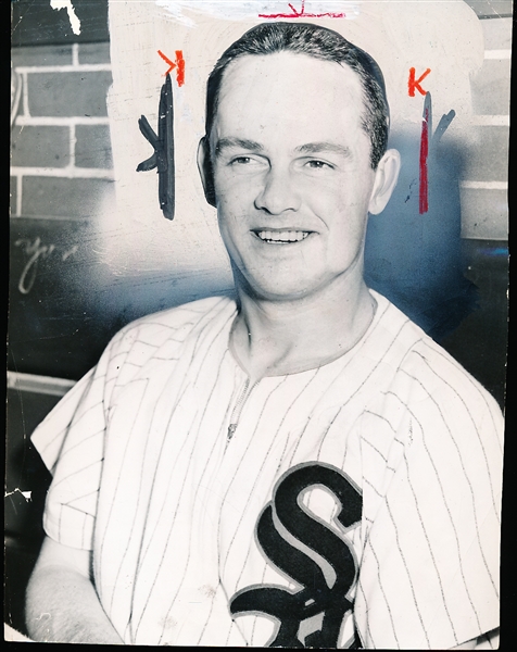 May 30, 1953 Nellie Fox Chicago White Sox MLB B/W 7-5/8” x 9-7/8” Posed Press Photo