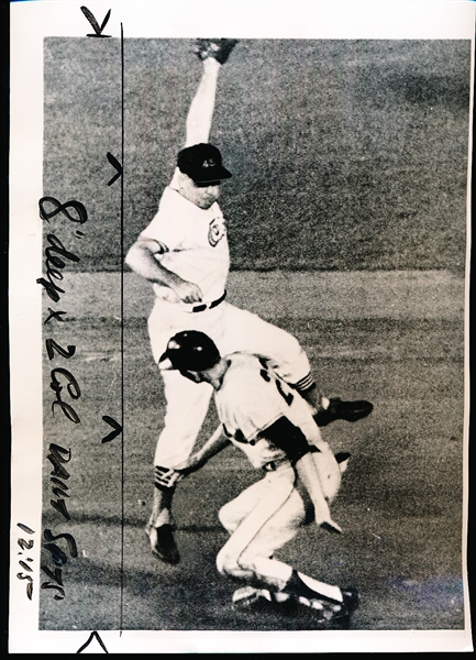 July 14, 1964 Nellie Fox Houston Colt .45’s MLB B/W 7-1/8” x 9-15/16” Game Action Press Photo