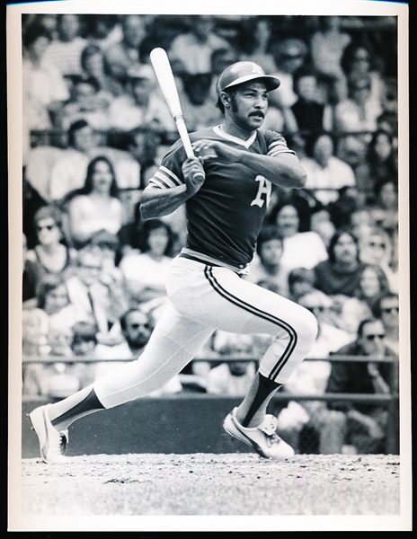 1975 Billy Williams Oakland A’s MLB B/W Game Action 7” x 9” Photo