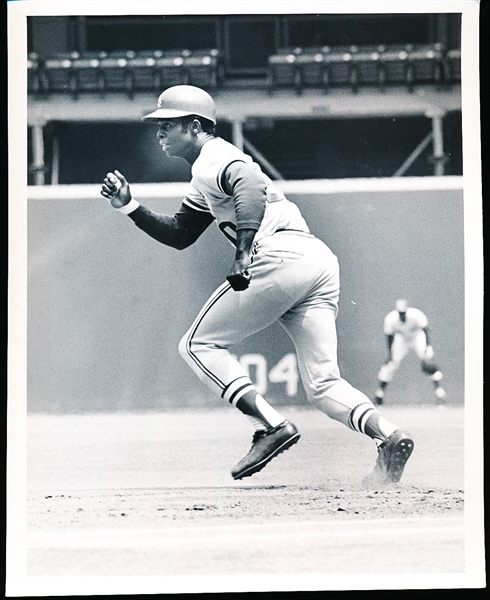 1970’s Lou Brock St. Louis Cardinals MLB B/W Game Action 7” x 9” Photo