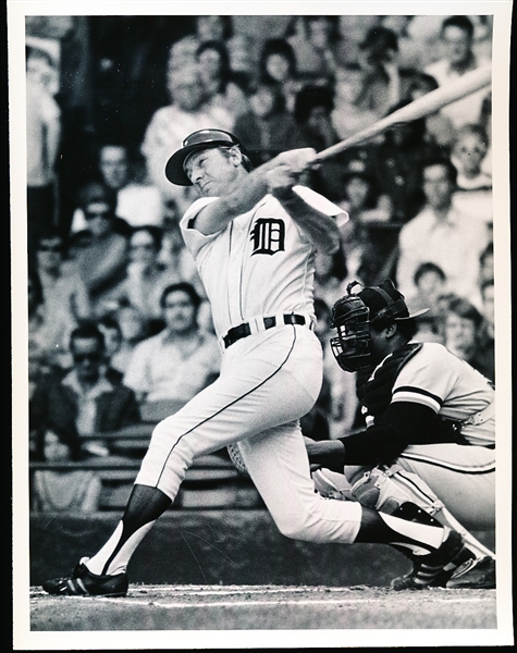 1970’s Al Kaline Detroit Tigers MLB B/W Game Action 7” x 9” Photo
