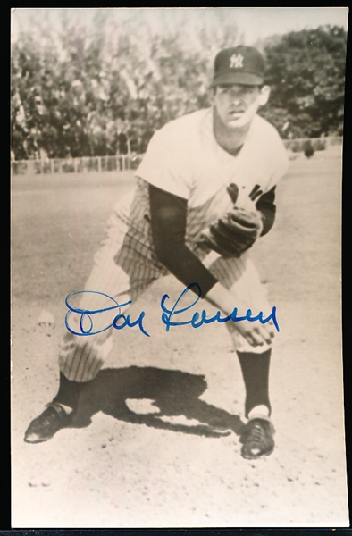 Autographed N.Y. Yankees MLB B/W Photo Postcard- Don Larsen, Yankees
