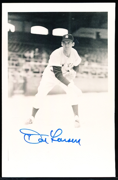 Autographed N.Y. Yankees MLB B/W Photo Postcard- Don Larsen, Yankees