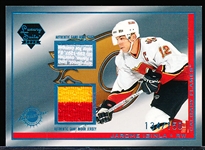 2003-04 Pacific Luxury Suite Hockey- #3 Jarome Iginla JSY/Stick Combo, Flames- #134/150