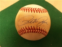 Autographed Pete Rose Official NL MLB Baseball