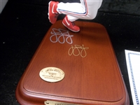 Autographed 2001 Danbury Mint Omar Vizquel Cleveland Indians 8” Statue- Signed by Vizquel on Wooden Base