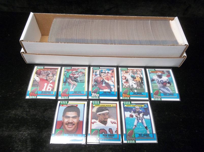 1990 Topps Football Complete Set of 528 in Penny Sleeves