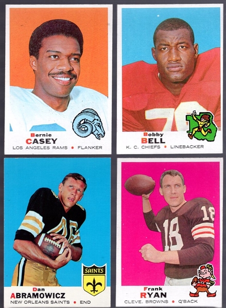 1969 Topps Football- 32 Diff